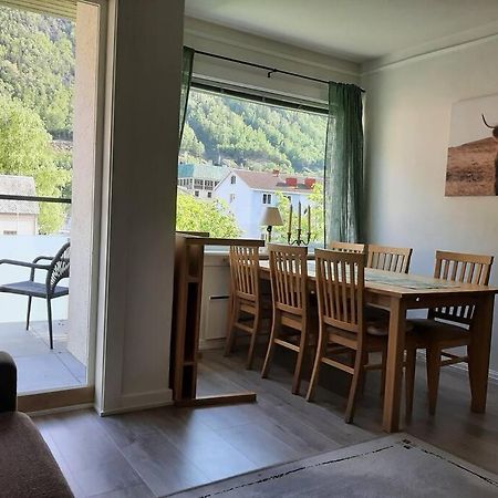 Apartment 2 Sleeping Rooms In Rjukan Exterior photo