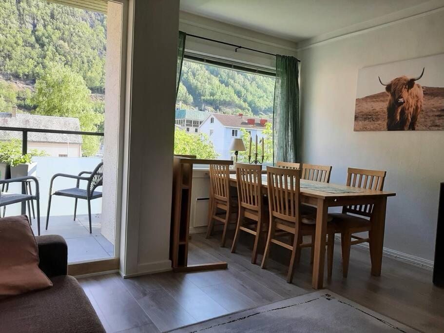 Apartment 2 Sleeping Rooms In Rjukan Exterior photo